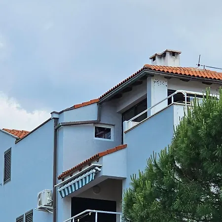 Apartments Bellevue Novalja Exterior photo