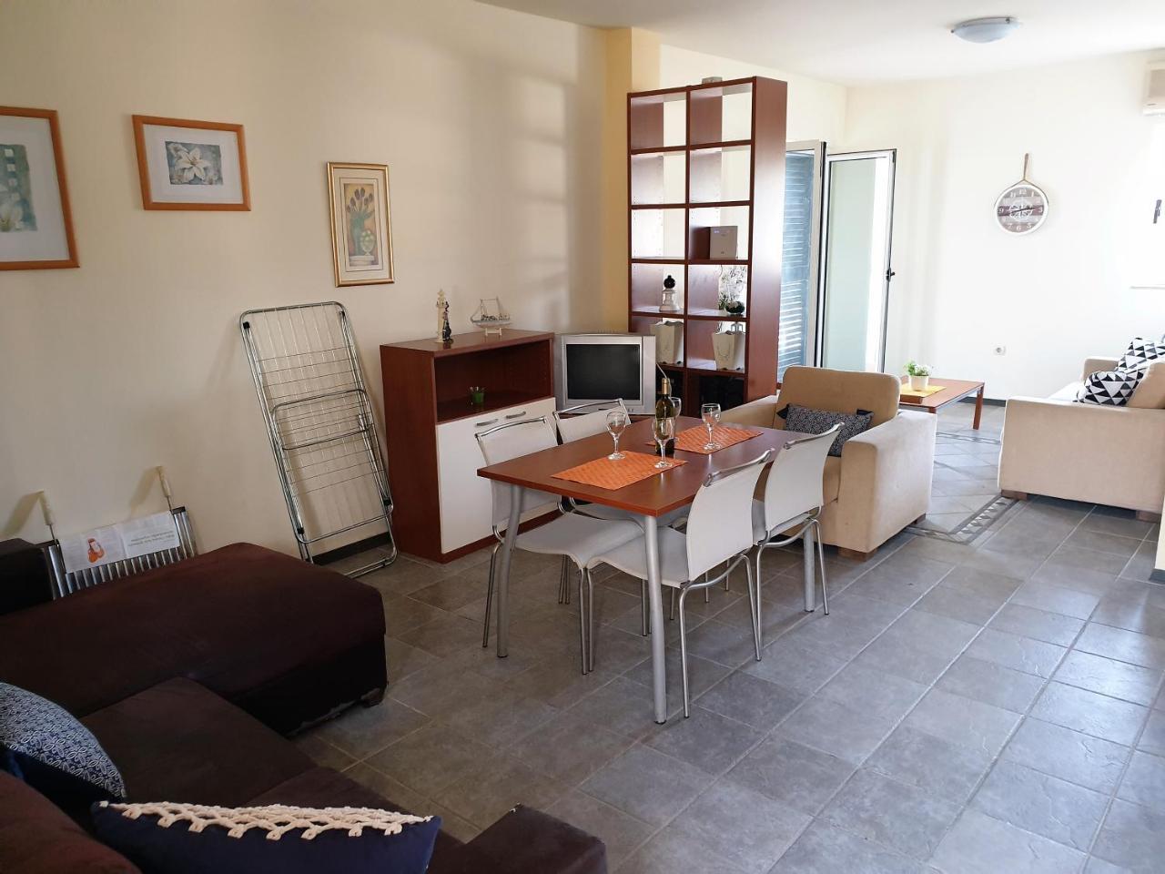 Bellevue Apartment Novalja