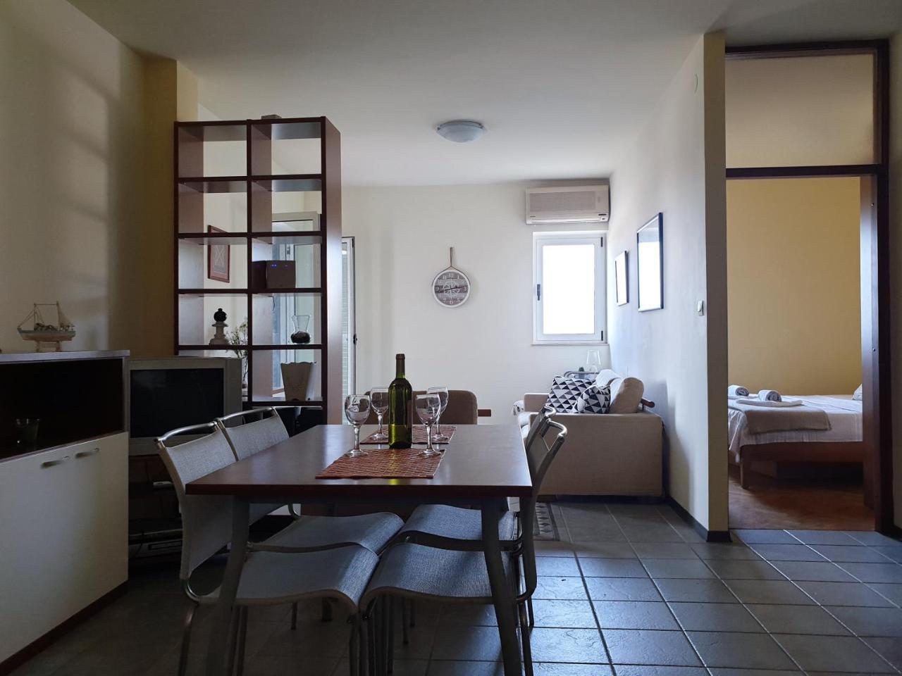 Apartment Bellevue Novalja